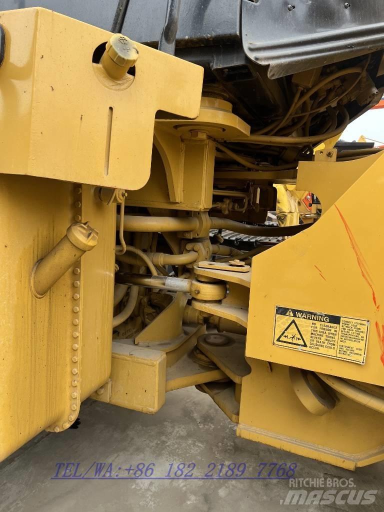 CAT 966G Фронтальні навантажувачі