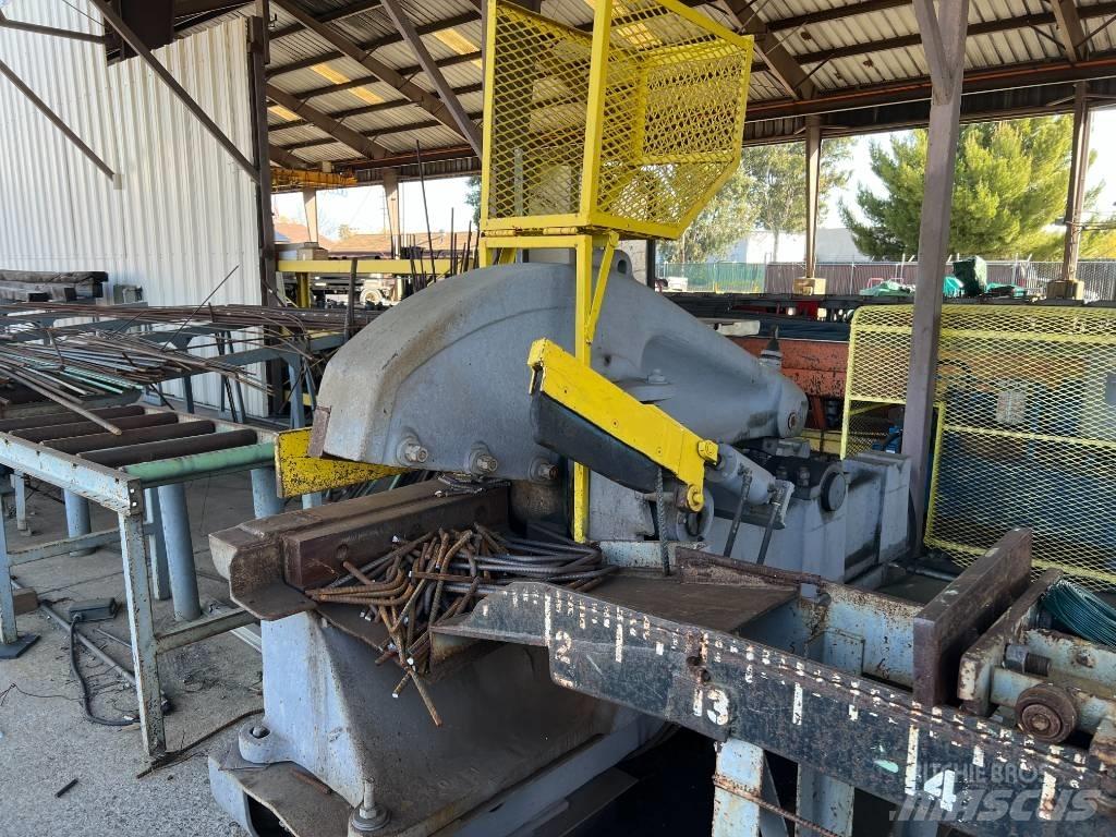 MILWAUKEE Shear   No. 2 Перевантажувачі металобрухту/промислові навантажувачі