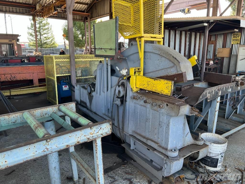 MILWAUKEE Shear   No. 2 Перевантажувачі металобрухту/промислові навантажувачі