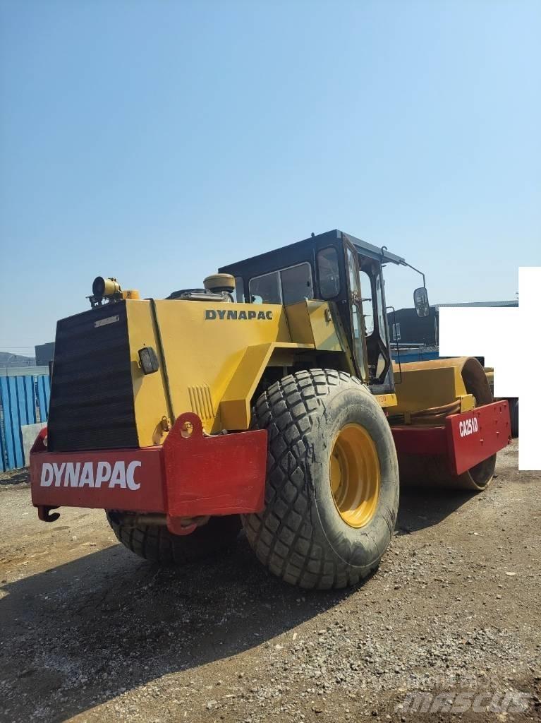 Dynapac CA 251 D Грунтові котки
