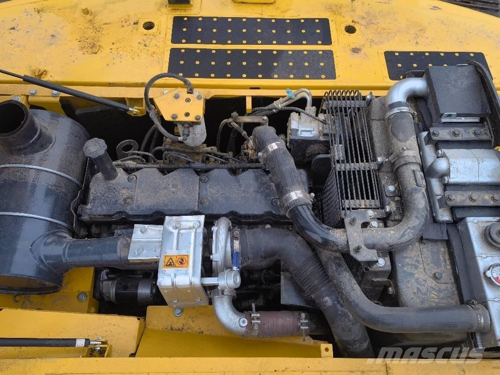 Komatsu PC 220-8 Гусеничні екскаватори