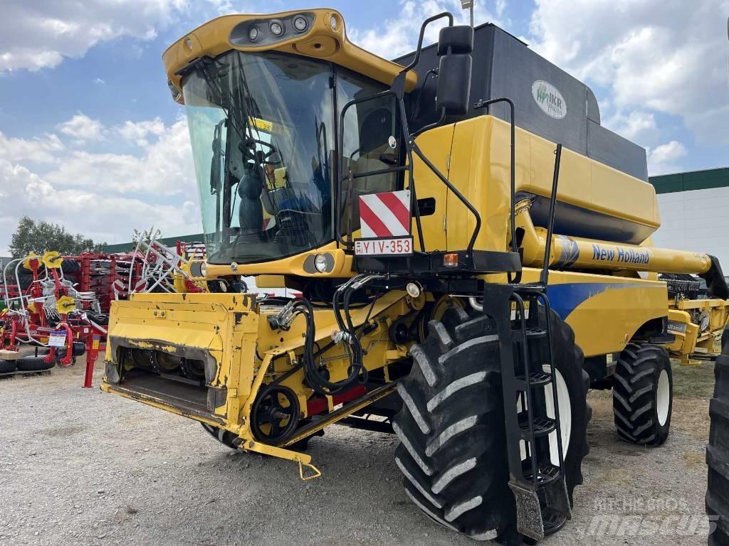 New Holland CSX 7080 Зернозбиральні комбайни