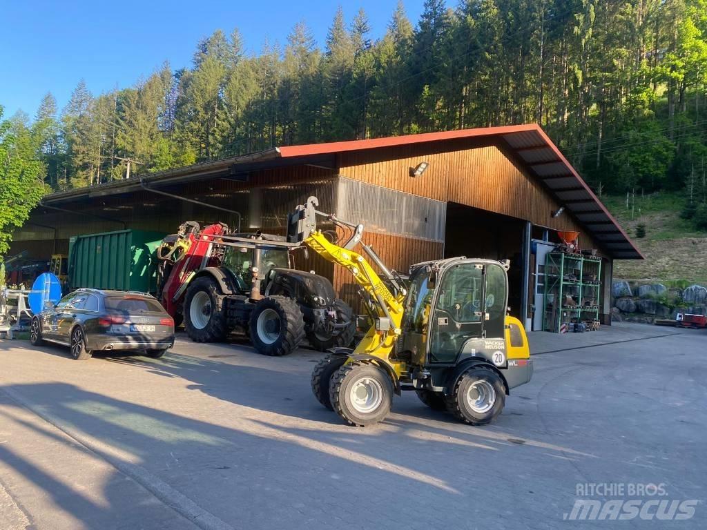 Wacker Neuson WL 25 Фронтальні навантажувачі