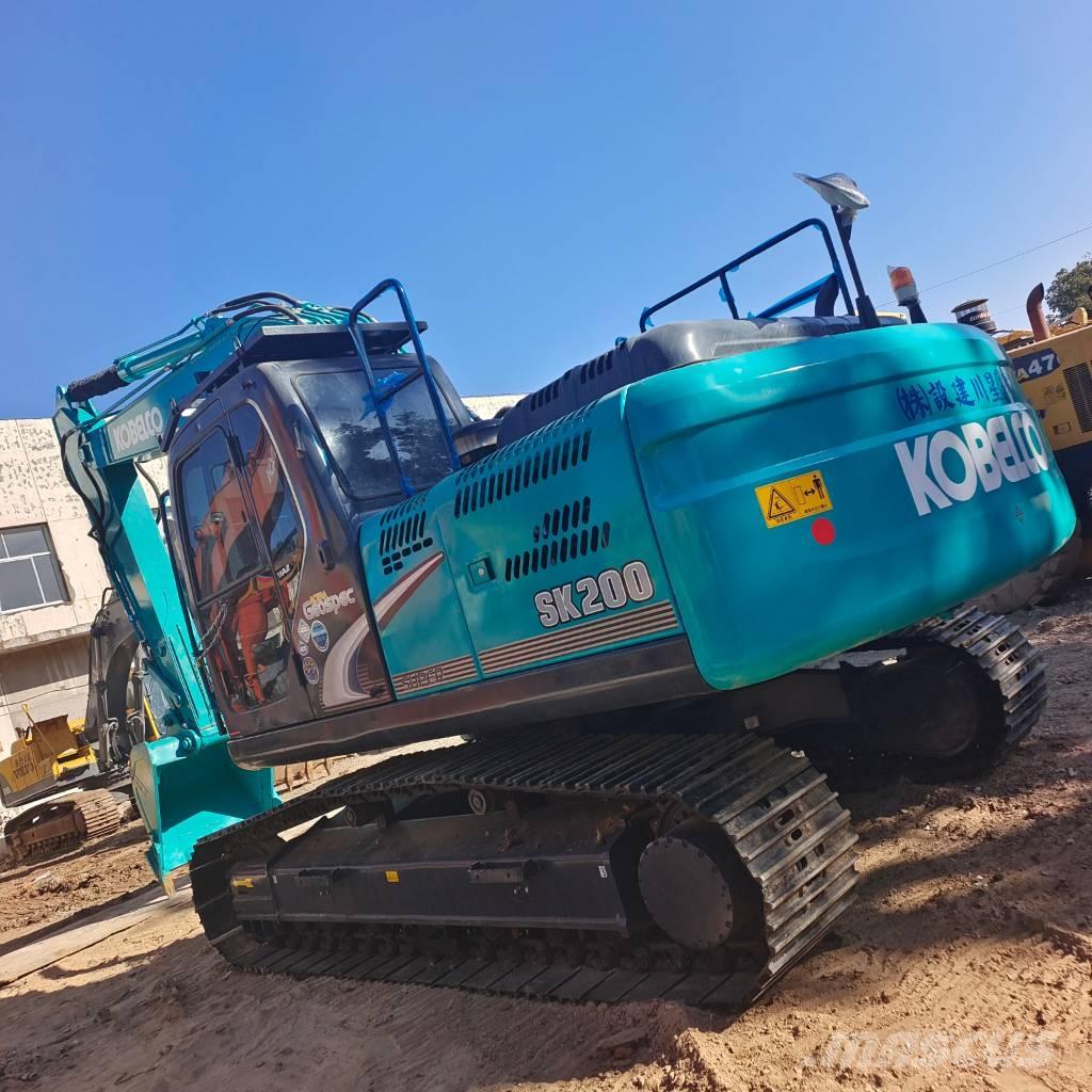 Kobelco SK 200-8 Гусеничні екскаватори