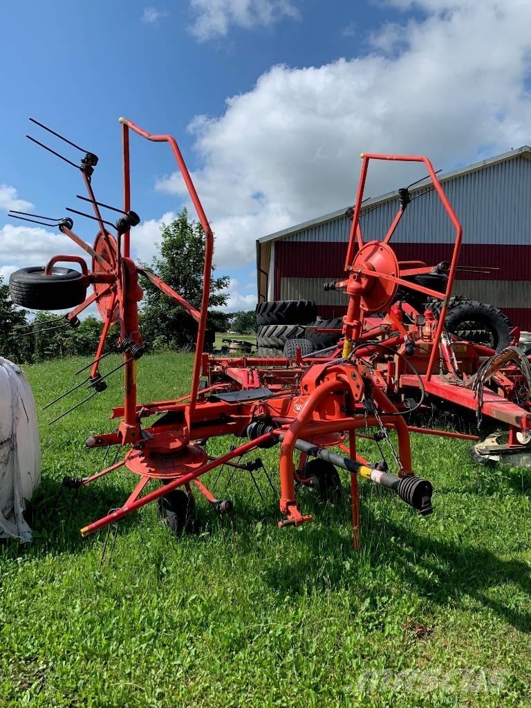 Kuhn GF 502 Граблі і сінозворушувачі
