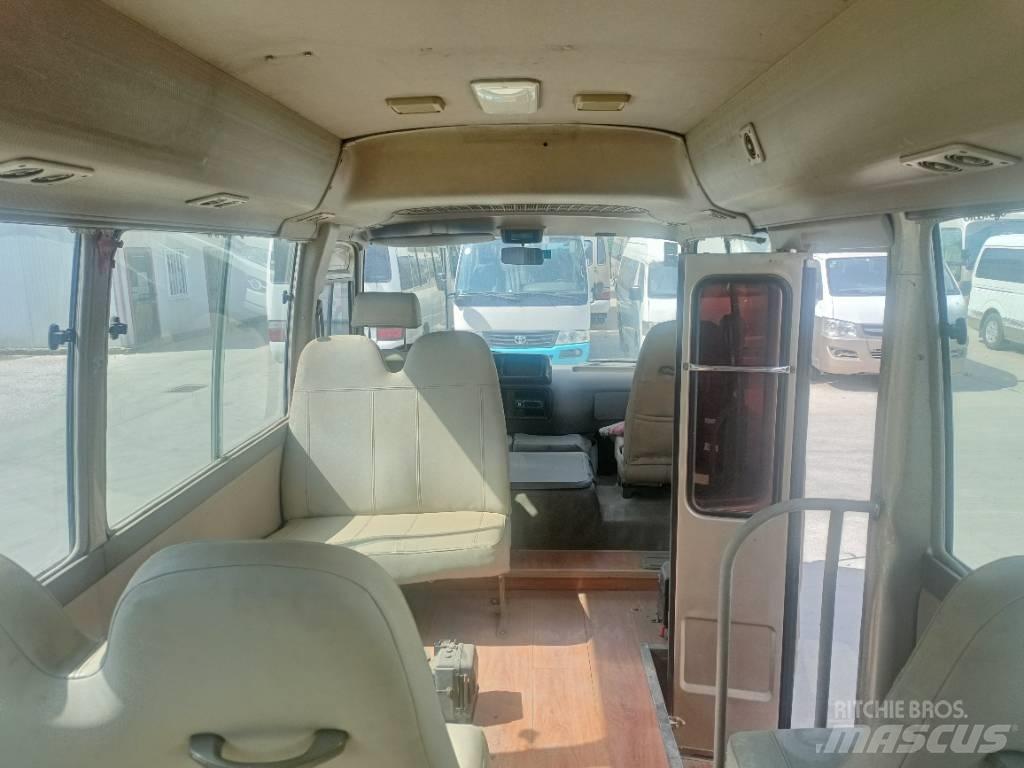 Toyota Coaster Bus Мікроавтобуси