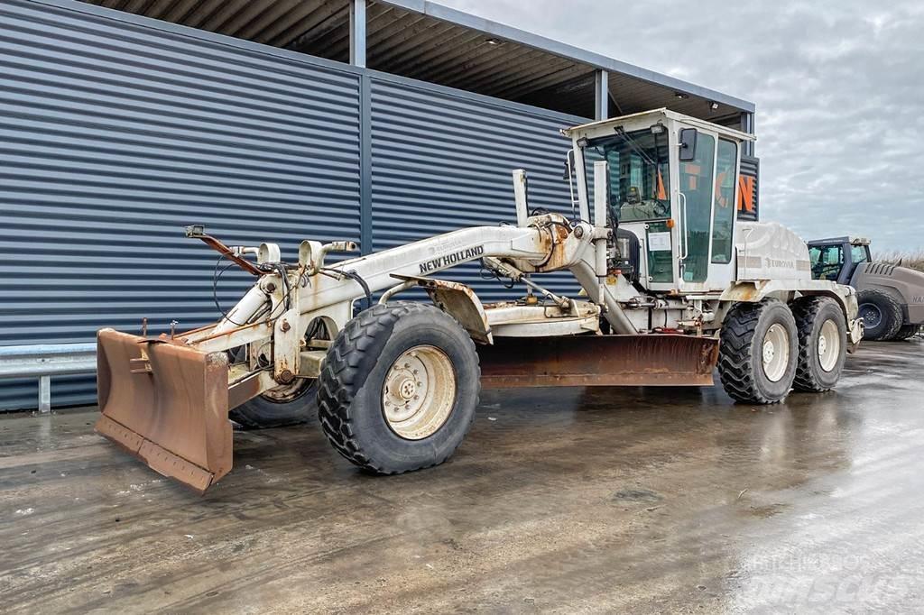 New Holland F156.6 Грейдери