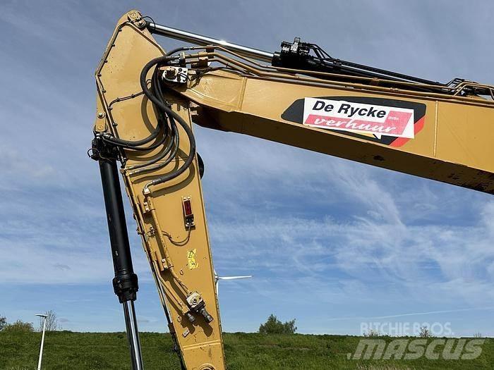 CAT 323FL Гусеничні екскаватори
