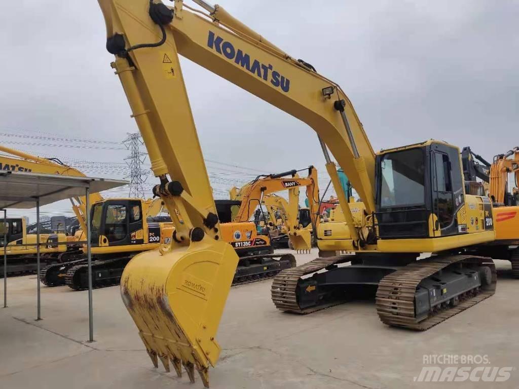 Komatsu PC 200 Гусеничні екскаватори