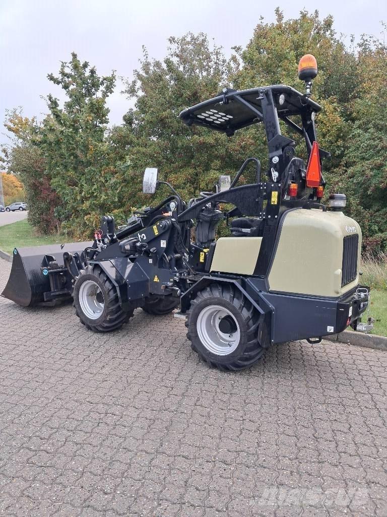 Kubota RT 220-2e Малі навантажувачі