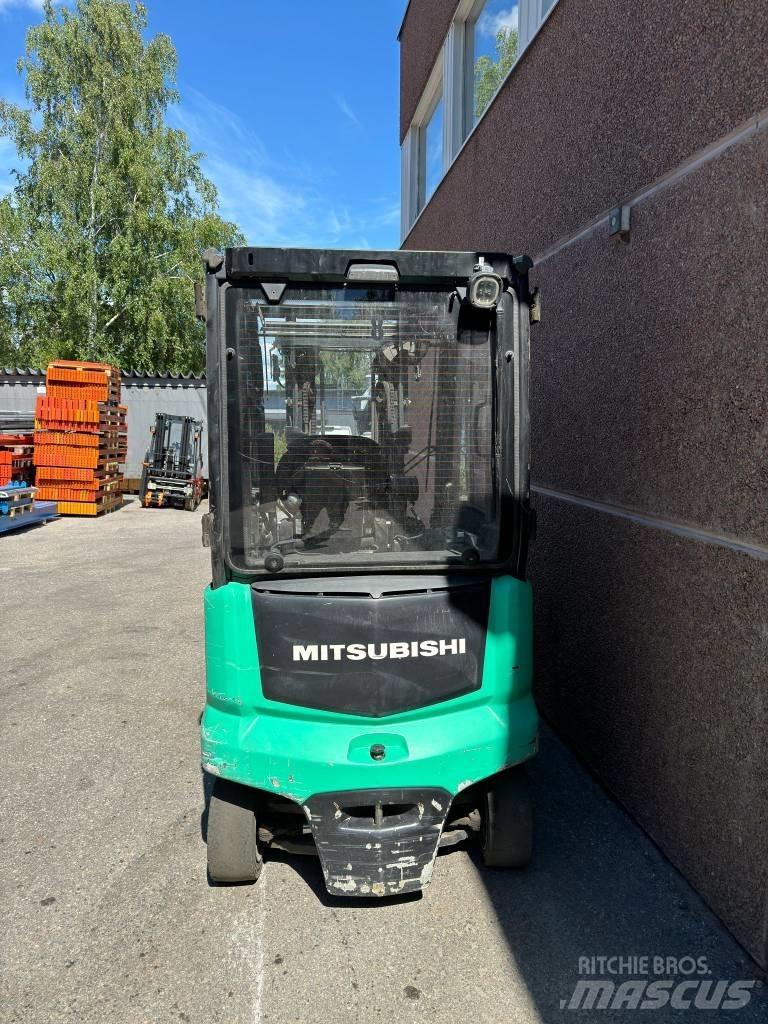 Mitsubishi FB25CN Електронавантажувачі