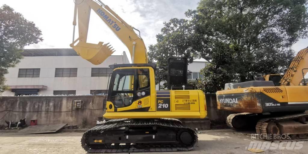 Komatsu PC 210-8 Гусеничні екскаватори
