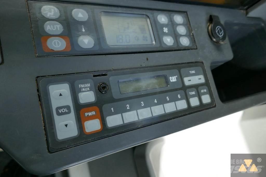 CAT 320ELRR Гусеничні екскаватори