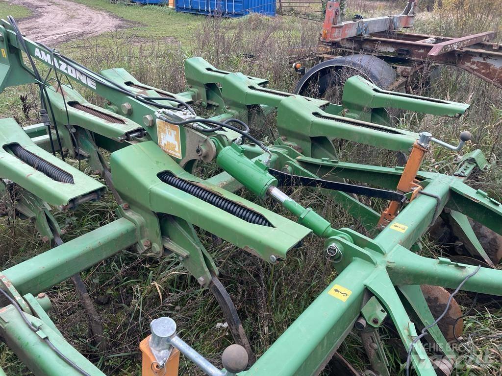 Amazone Cenius 4002 Плуги