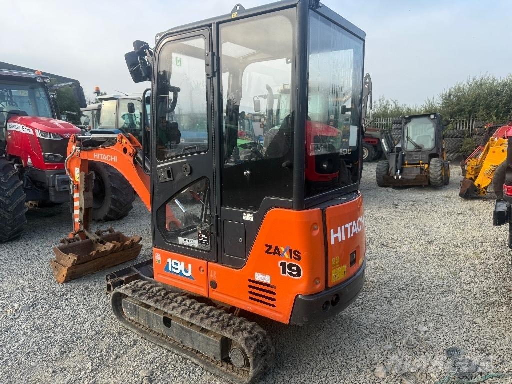 Hitachi ZX 19-5 Міні-екскаватори < 7т