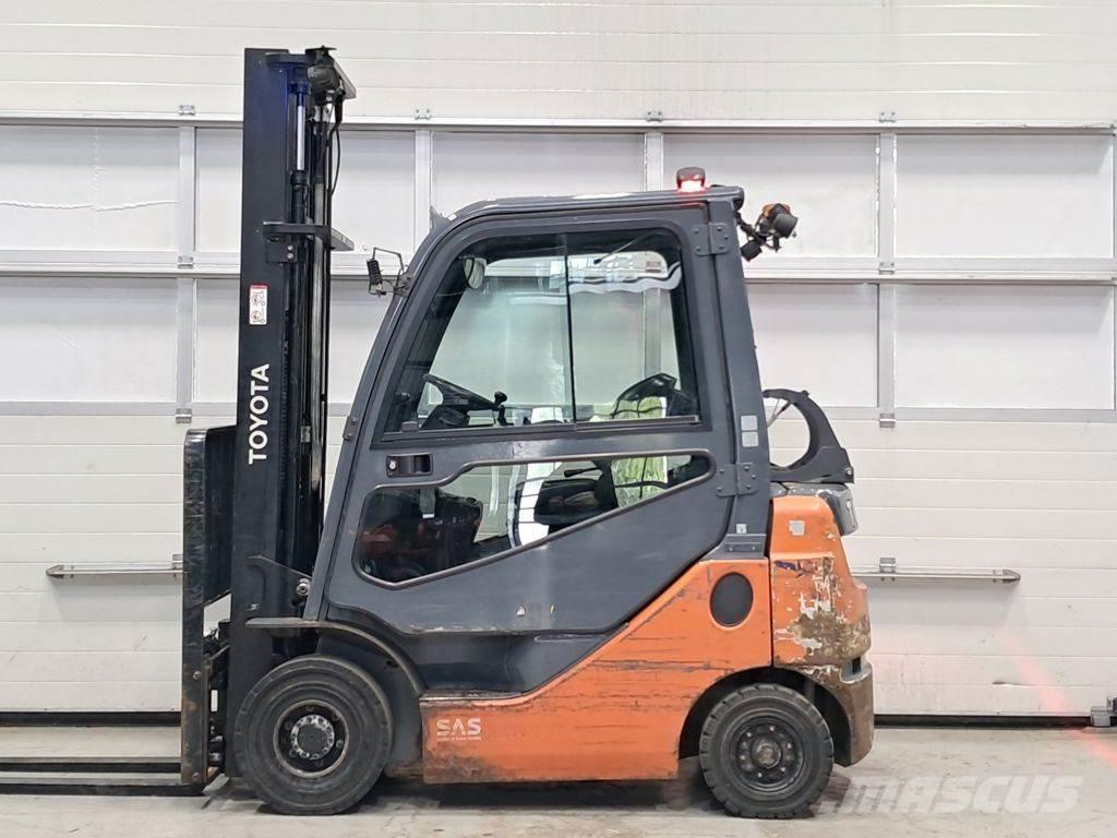 Toyota 02-8FGF18 Газові навантажувачі