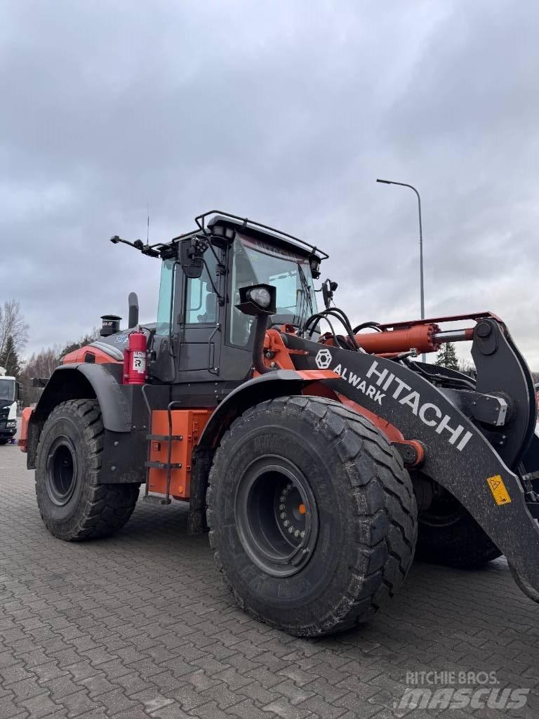 Hitachi ZW 220-7 Фронтальні навантажувачі