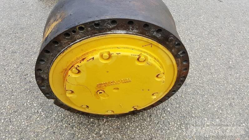 Volvo L330 axles Осі