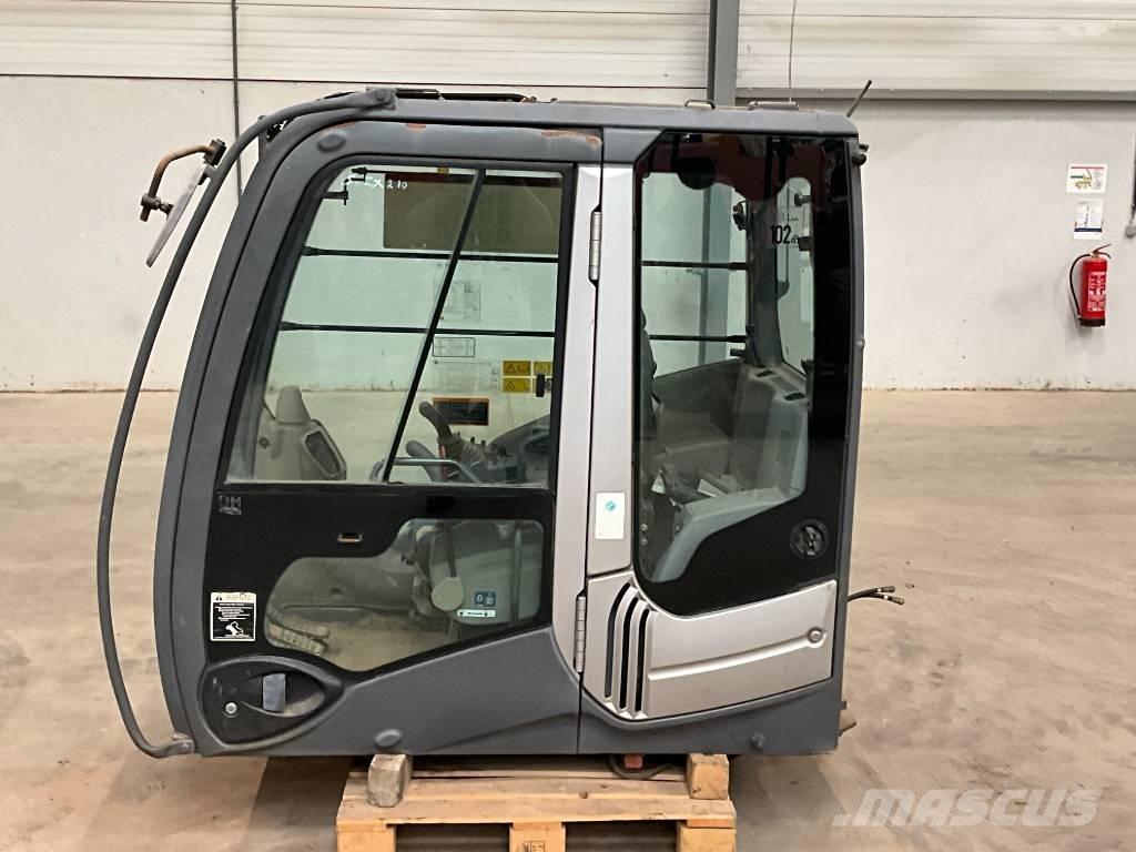 Hitachi ZX 210-3 Кабіна