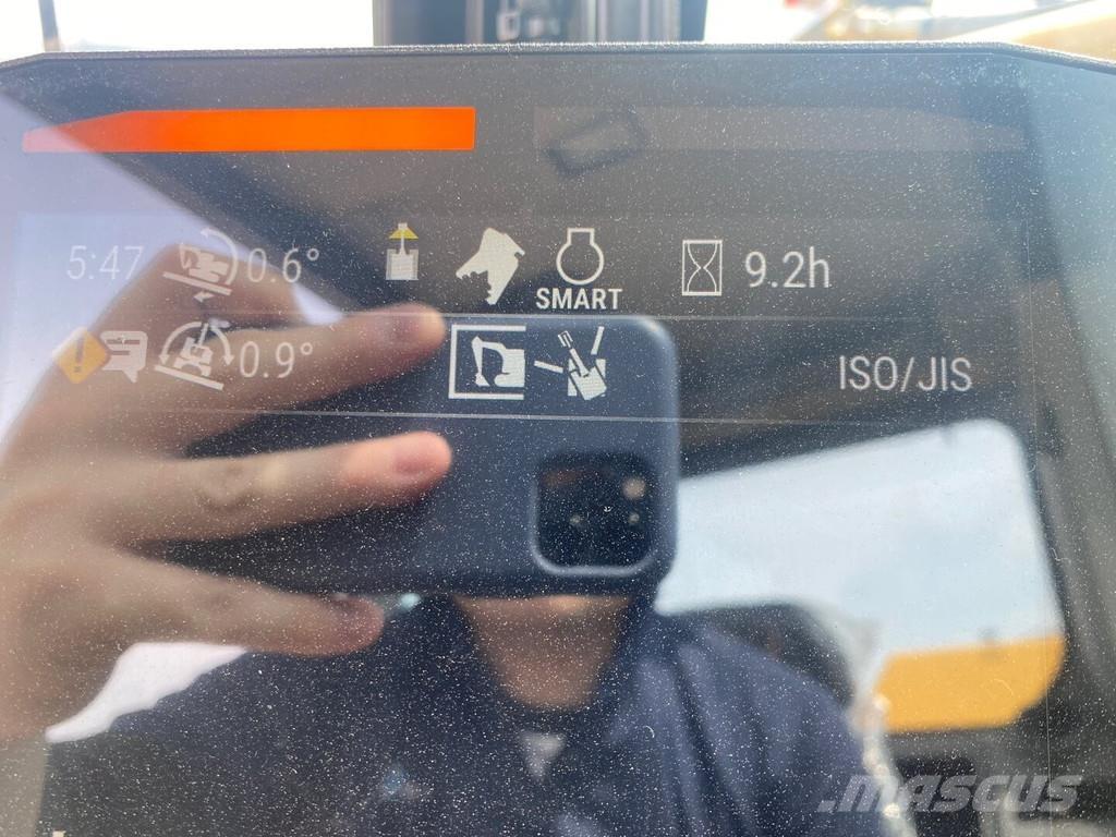 CAT 352 UHD Гусеничні екскаватори