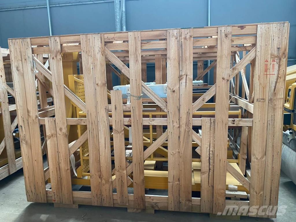 CAT 352 UHD Гусеничні екскаватори