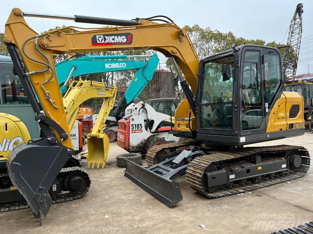 XCMG XE 75 D Середні екскаватори 7т. - 12т.
