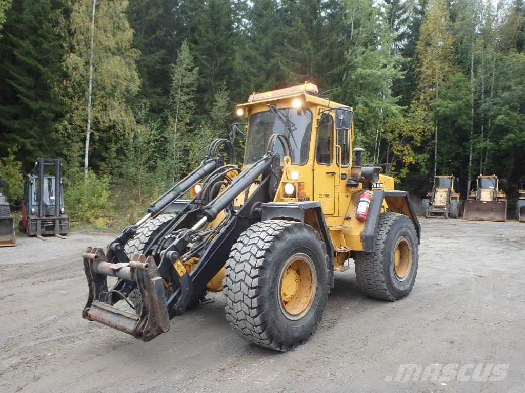 Volvo BM L 70 Фронтальні навантажувачі