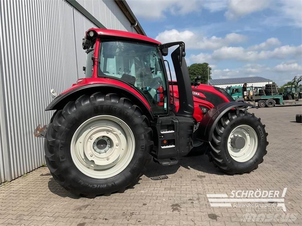 Valtra T 235 A Трактори