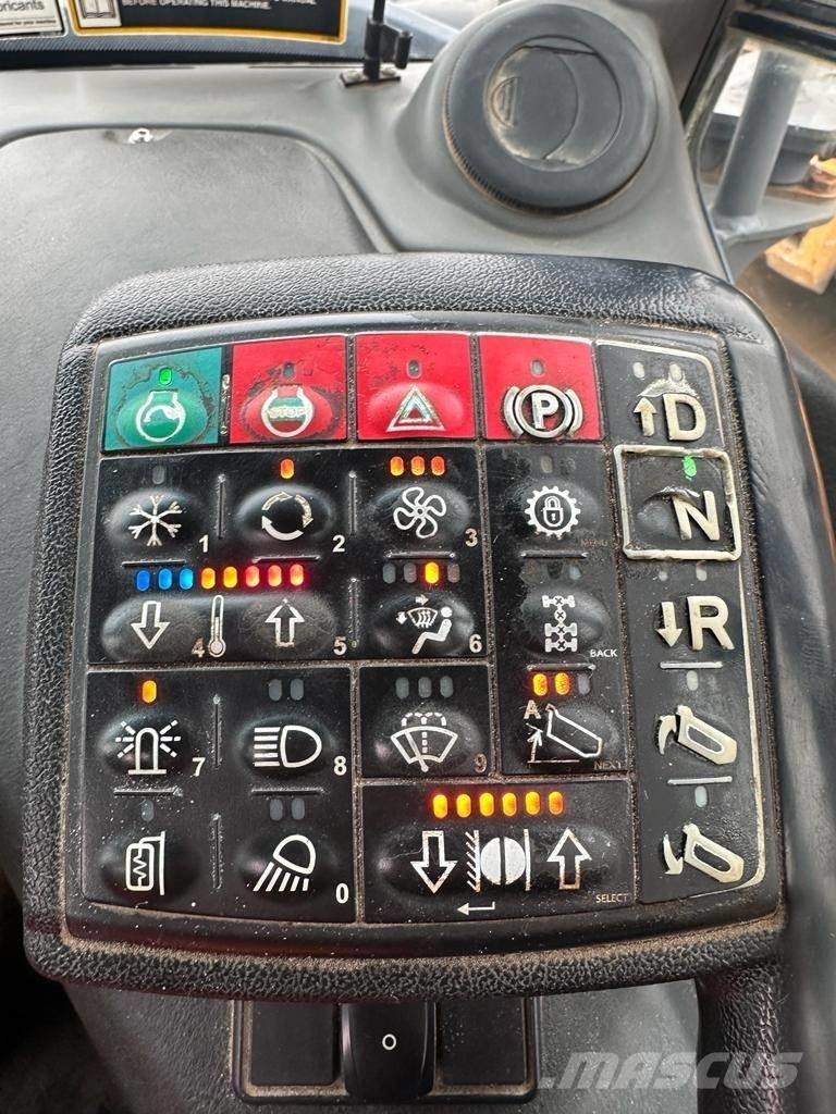 Bell B 40 D Зчленовані самоскиди