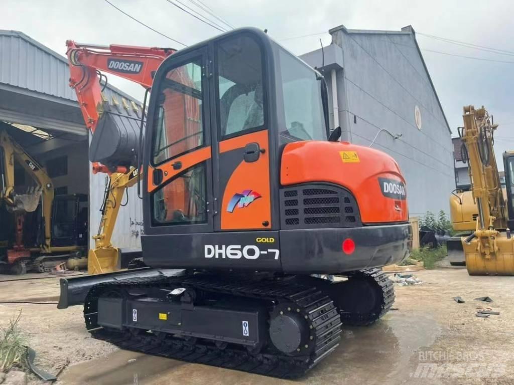 Doosan DH 60 Міні-екскаватори < 7т