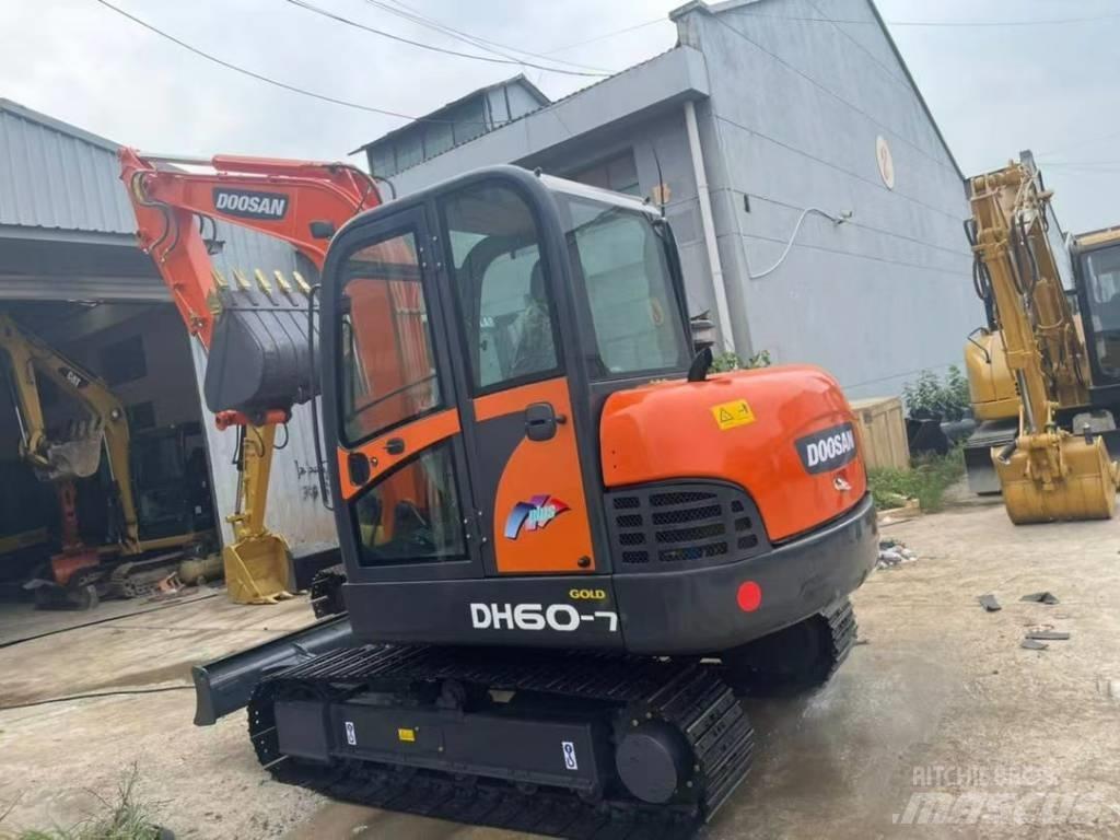 Doosan DH 60 Міні-екскаватори < 7т