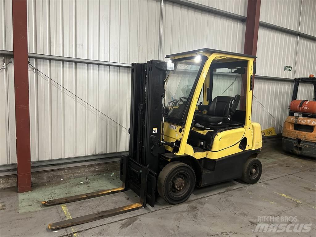 Hyster H2.0XT Дизельні навантажувачі