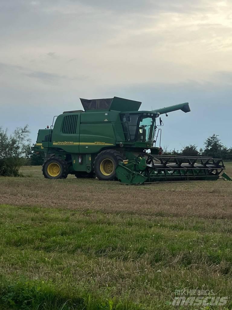 John Deere 9780 CTS Зернозбиральні комбайни