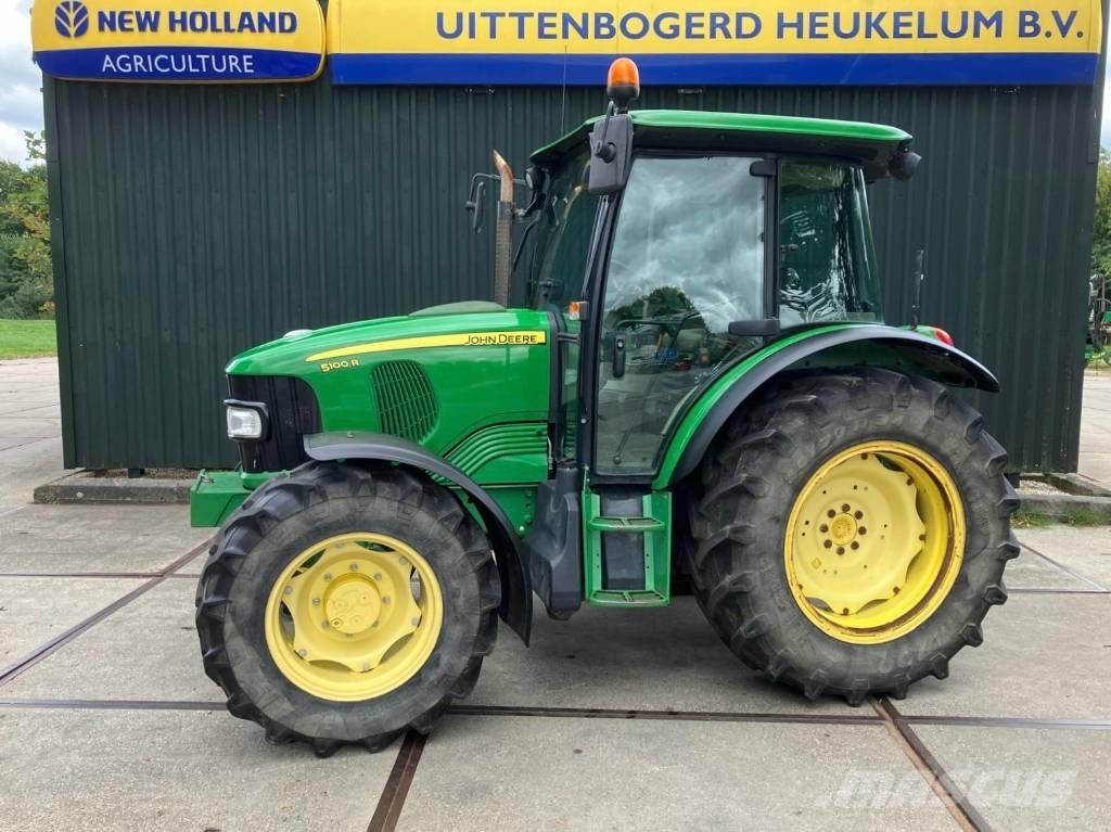 John Deere 5100 R Трактори