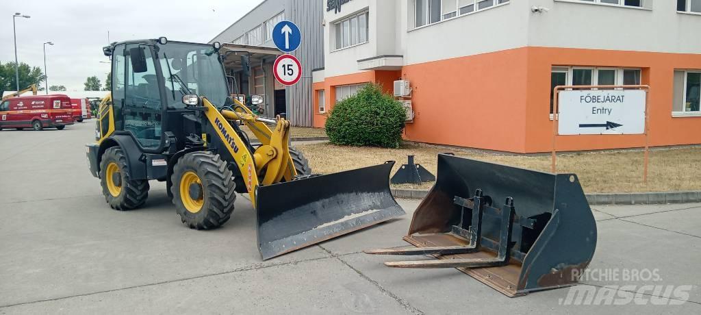 Komatsu WA 70 Фронтальні навантажувачі
