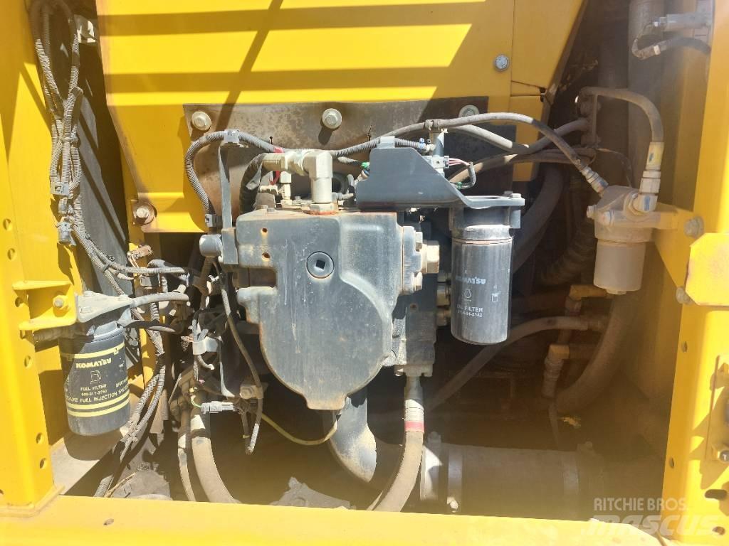 Komatsu PC240LC-10 Гусеничні екскаватори