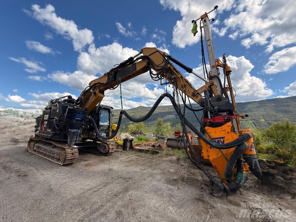 CAT 325 FL CR Спеціальні екскаватори