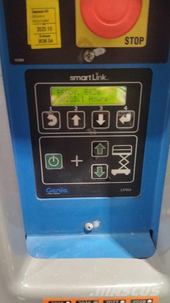 Genie GR 20 Вертикальні щоглові підйомники