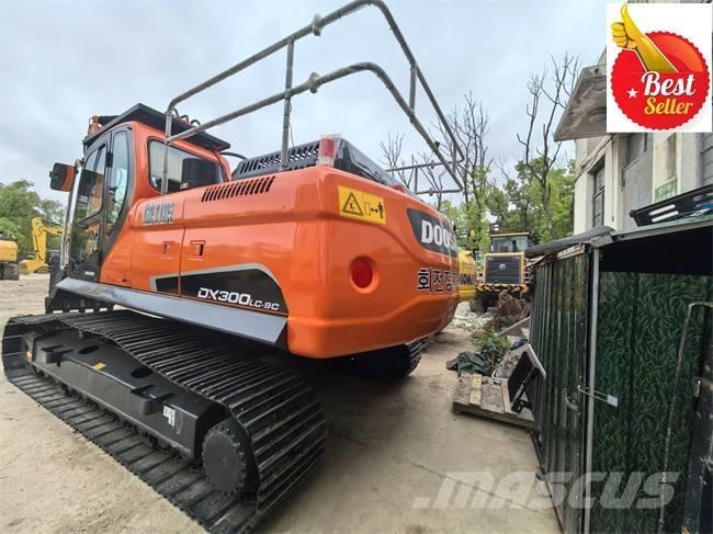 Doosan DX 300 LC Гусеничні екскаватори