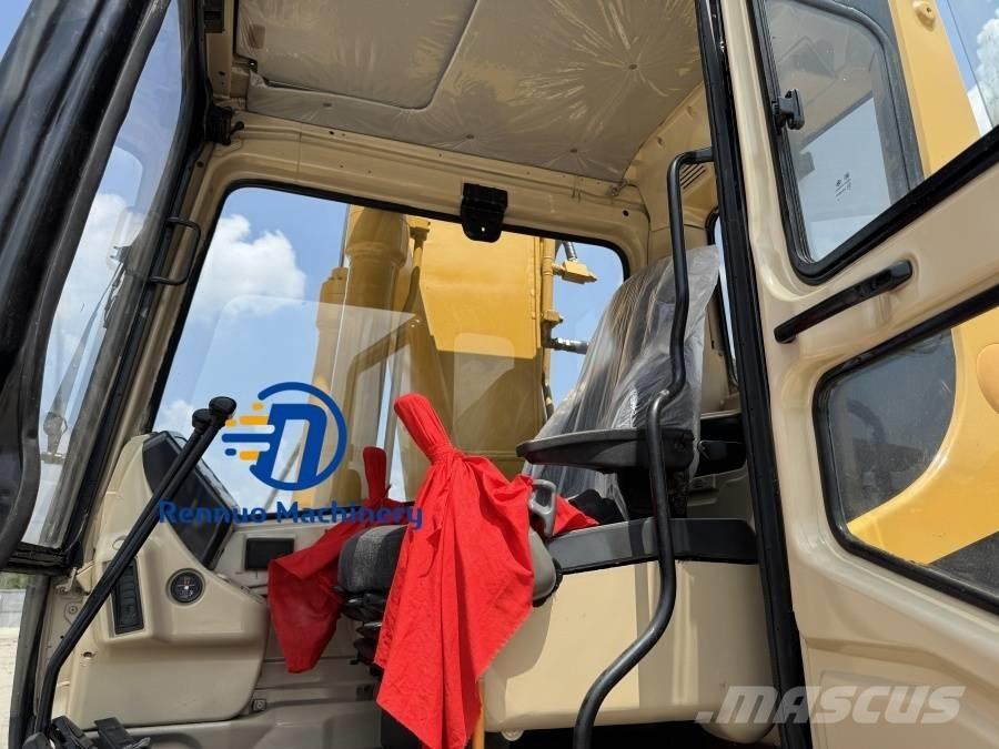 CAT 320B Гусеничні екскаватори
