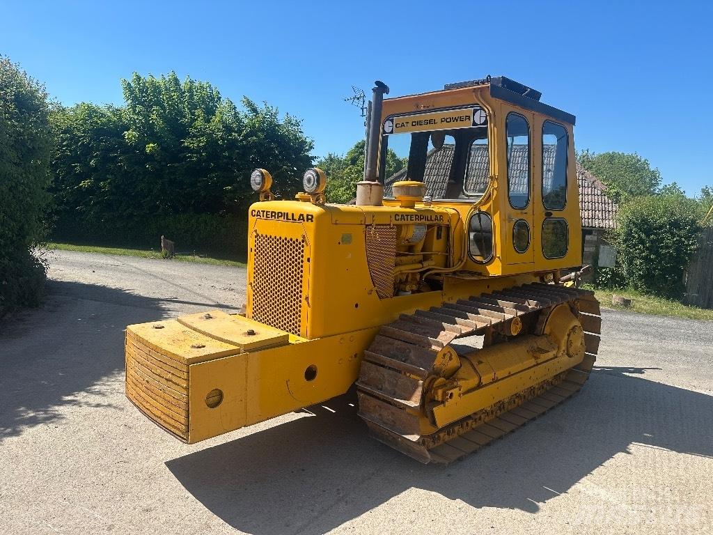 CAT D4d Трактори
