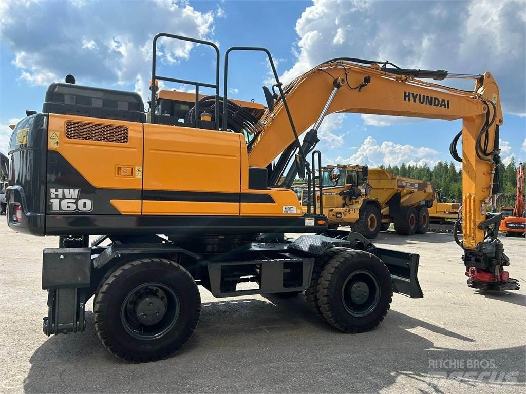 Hyundai HW160 Колісні екскаватори