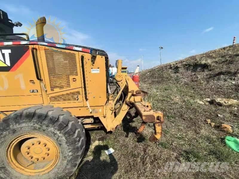 CAT 140 M Грейдери