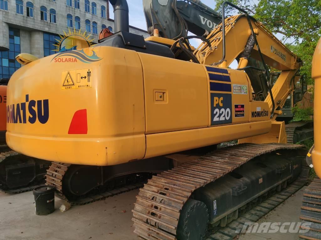 Komatsu PC 220-7 Гусеничні екскаватори