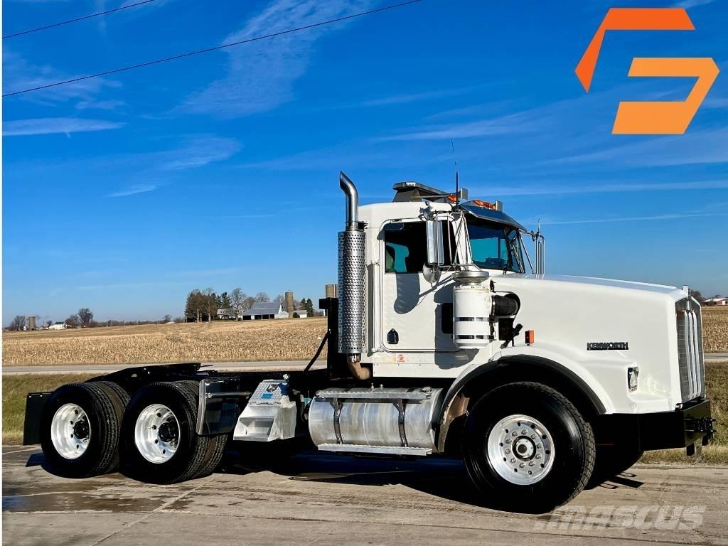 Kenworth T 800 Тягачі