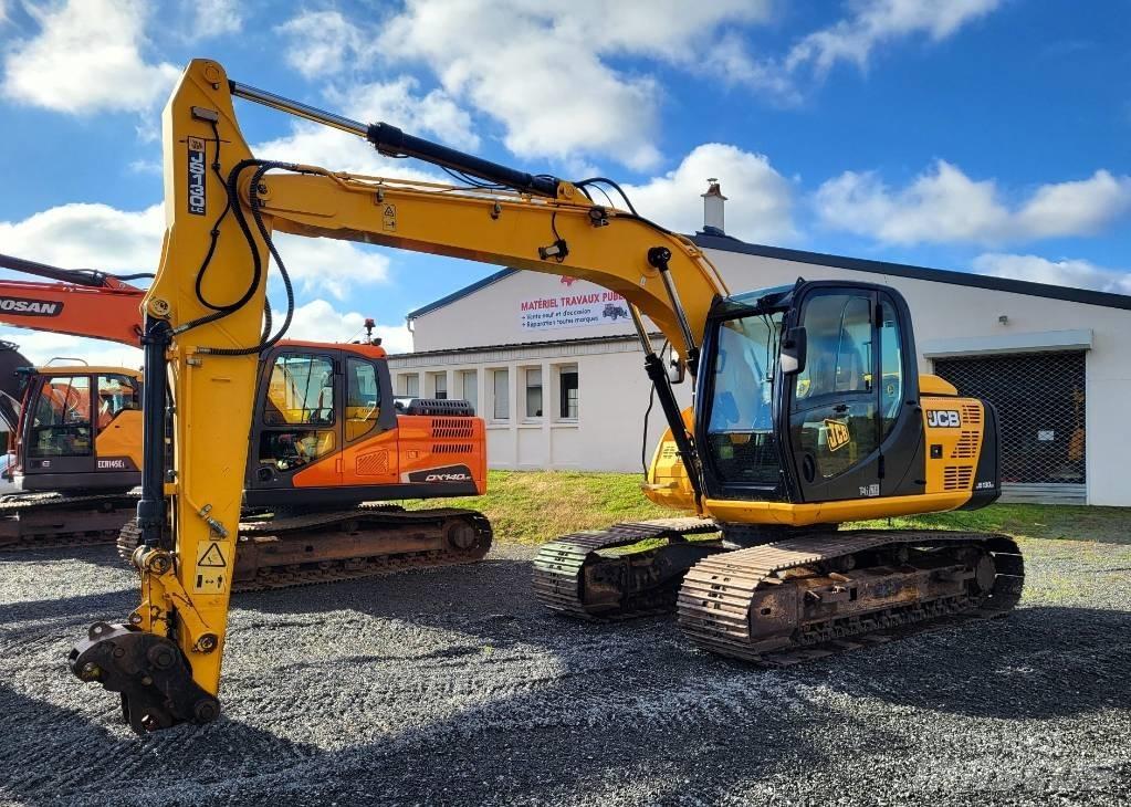 JCB JS 130 LC Гусеничні екскаватори