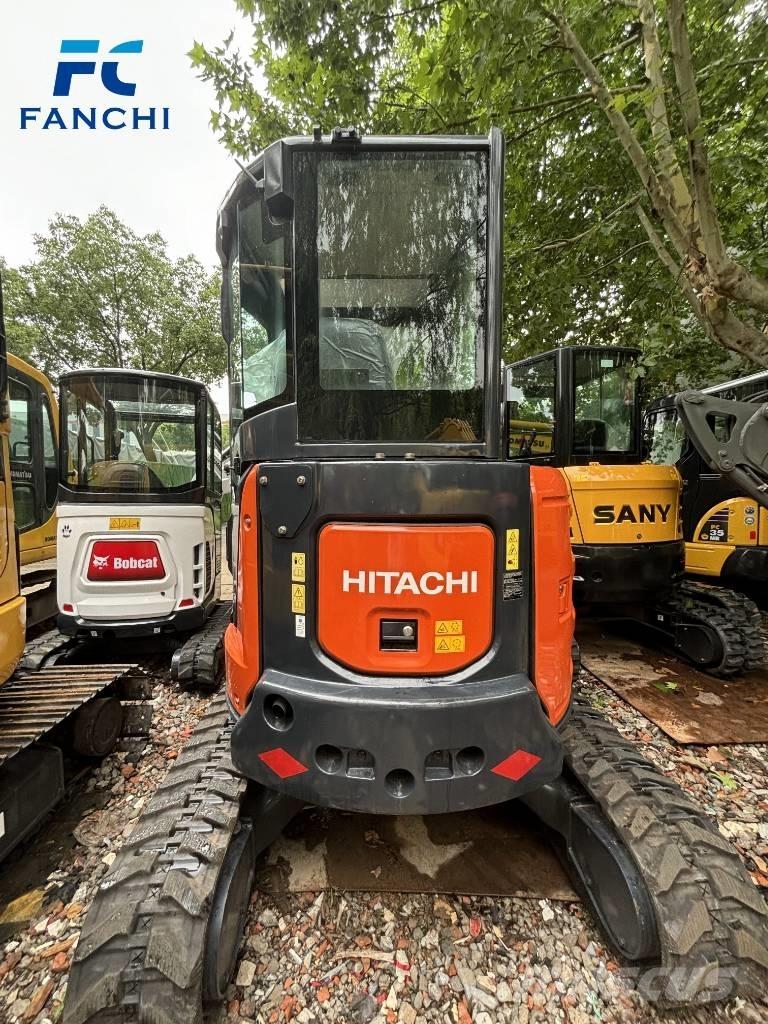 Hitachi ZX 35 U Міні-екскаватори < 7т