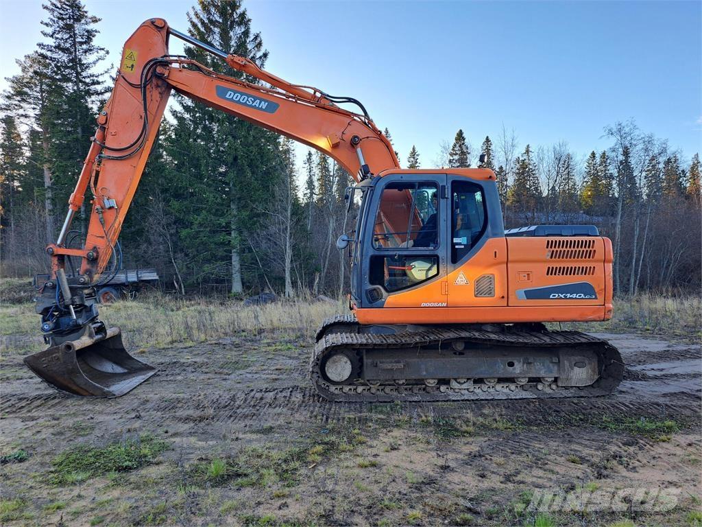 Doosan DX 140 LC-3 Гусеничні екскаватори