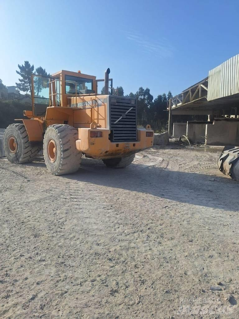 Volvo L 180 C Фронтальні навантажувачі