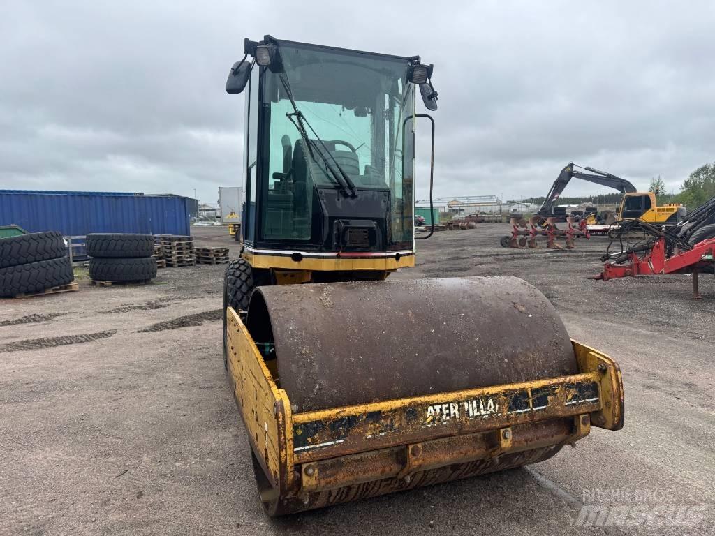 CAT CS 423 E Грунтові котки